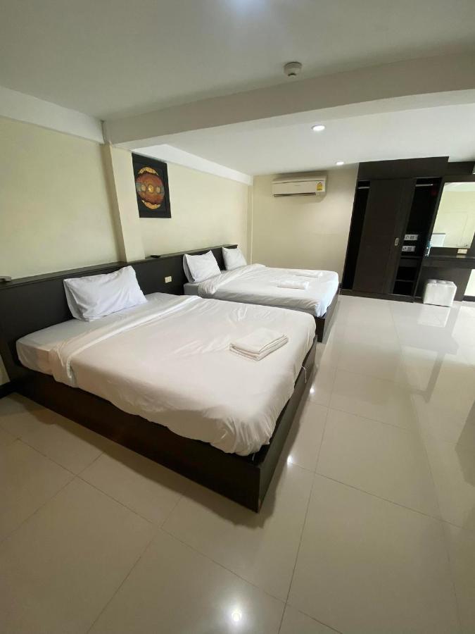 The Elegant Patong Hotel Exterior photo