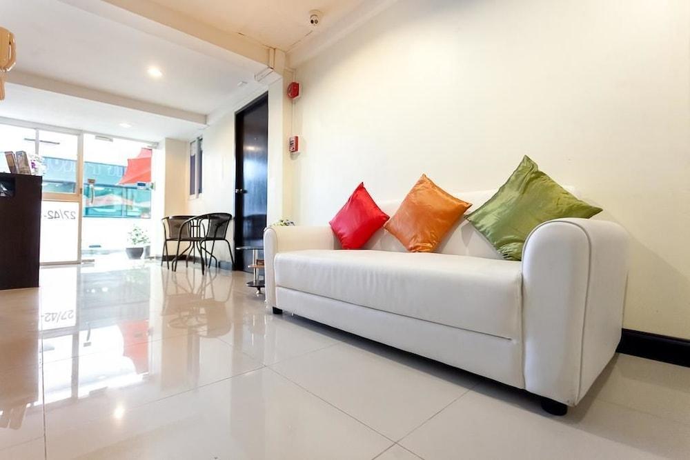 The Elegant Patong Hotel Exterior photo